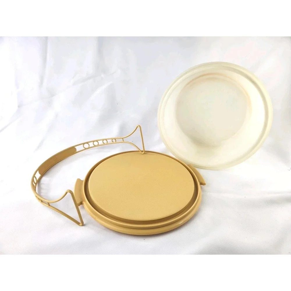 Tupperware this vintage